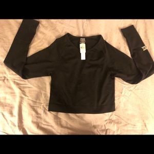 Brand new! Active crop top